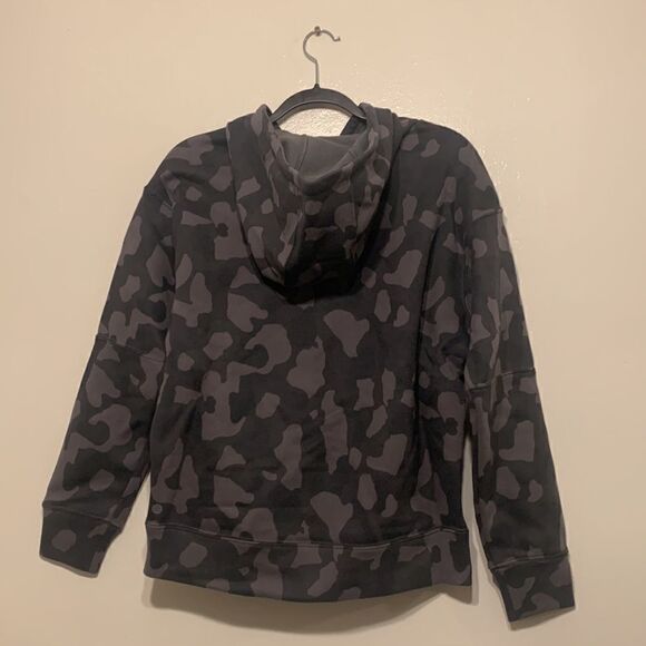 Zella Cara everyday print soft cotton pullover sweatshirt - Picture 10 of 11